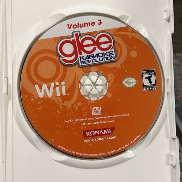 5 for $60 - Glee Karaoke Revolution Volume 3 for Wii - Picture 3 of 4